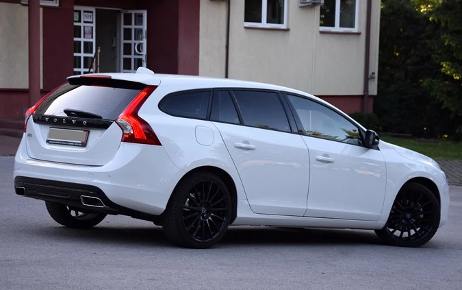 Volvo V60 cena 53900 przebieg: 150000, rok produkcji 2016 z Ryki małe 172